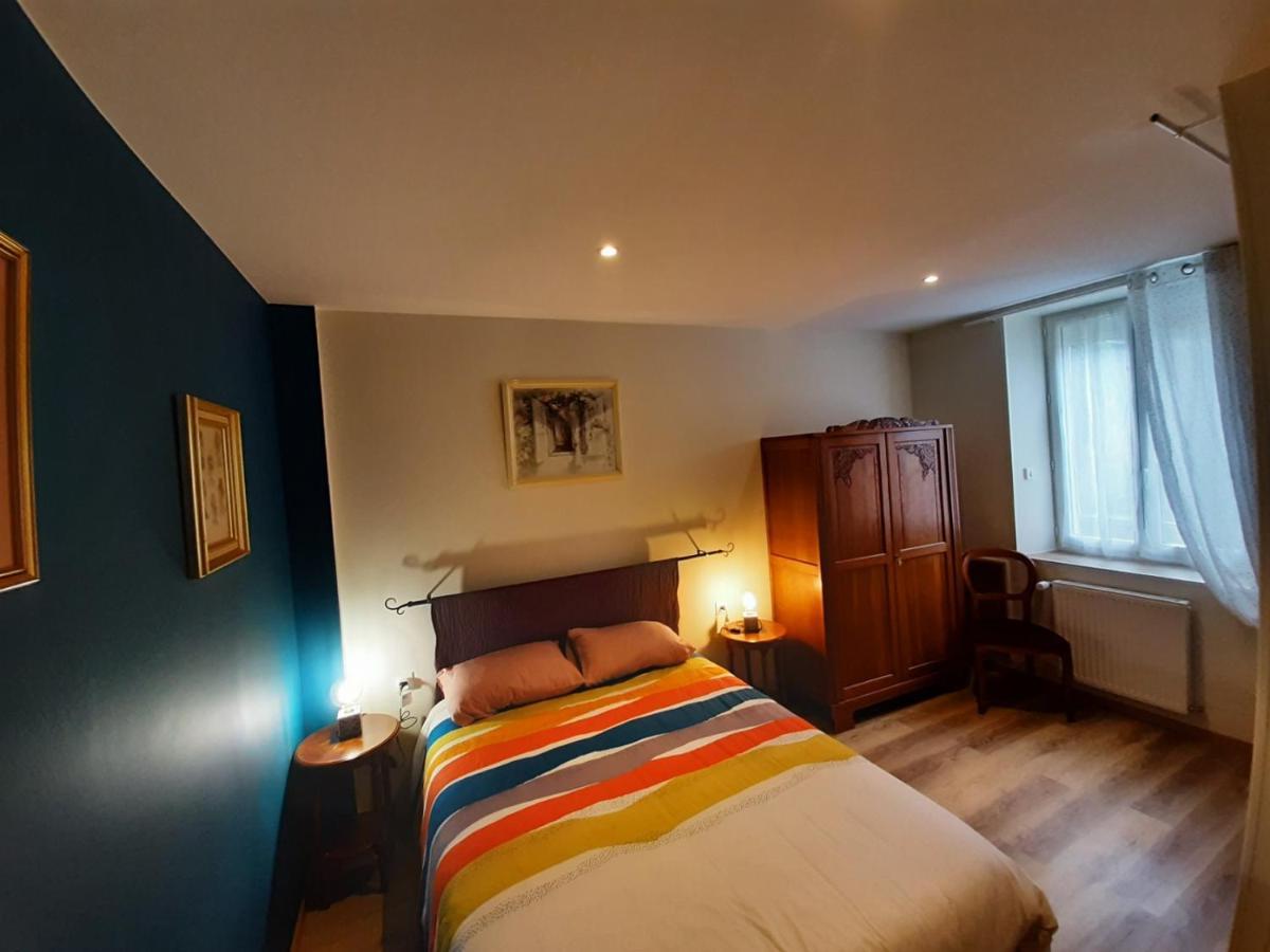 Le Plain Pied Sur Place Appartement Le Mêle-sur-Sarthe